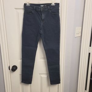 Old Navy Rockstar Super Skinny Mid Rise Jeans size 8